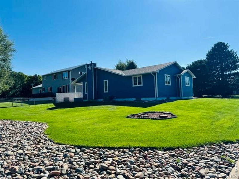 330 W Grant St, Haxtun, CO 80731
