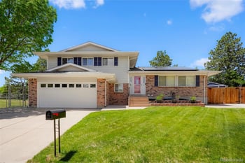 17403 Eastman Dr, Aurora, CO 80013