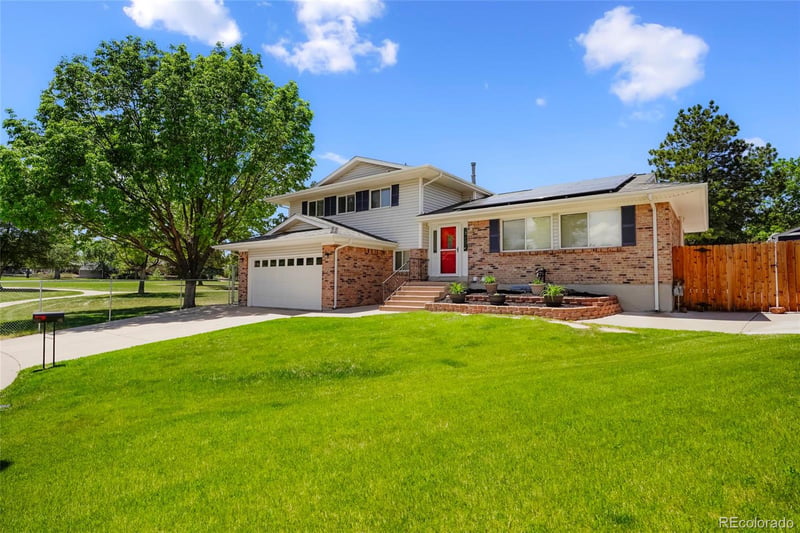 17403 Eastman Dr, Aurora, CO 80013