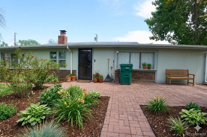 1180 Stanford Dr, Englewood, CO 80110