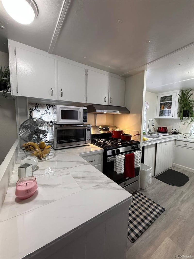 1050 Pierce St, Lakewood, CO 80226