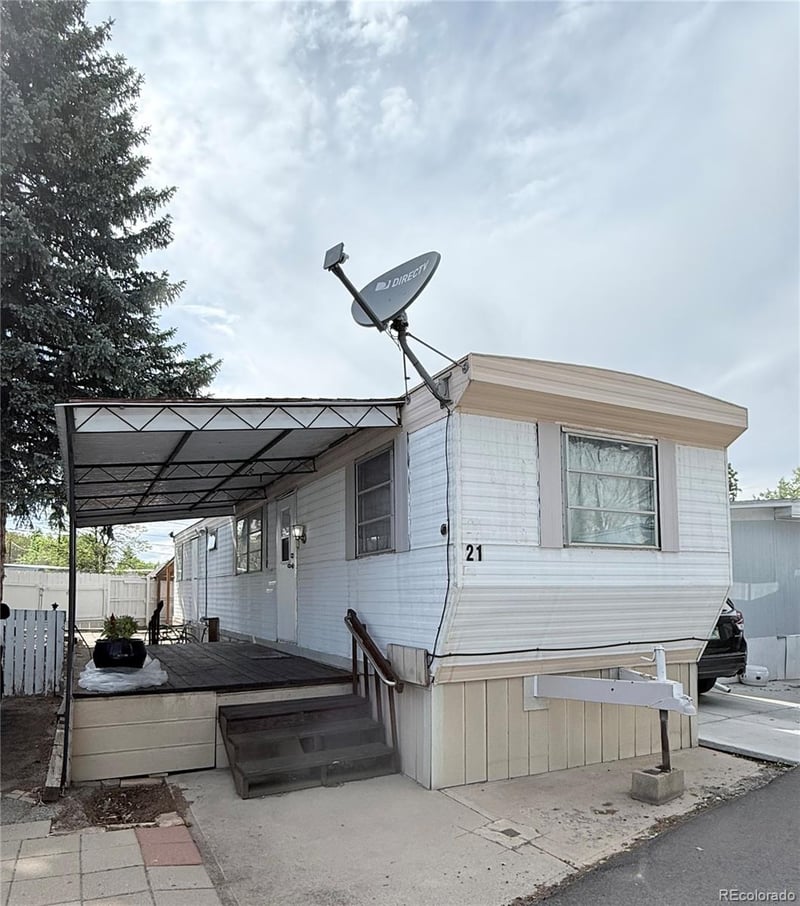 1050 Pierce St, Lakewood, CO 80226