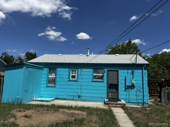 1209 Newark St, Aurora, CO 80010