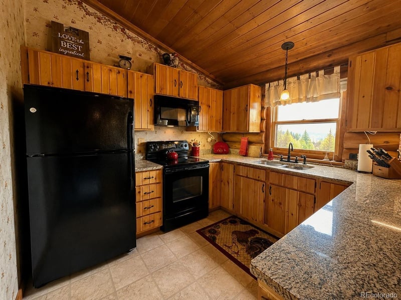 312 Bowstring Rd, Como, CO 80432