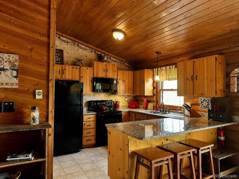 312 Bowstring Rd, Como, CO 80432