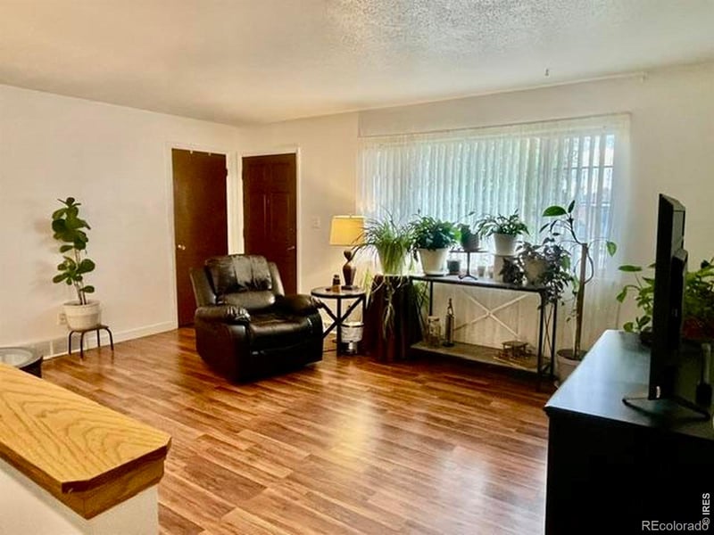 401 30th Avenue Ct, Greeley, CO 80634