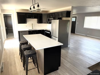 9457 Arizona Ave, Lakewood, CO 80232