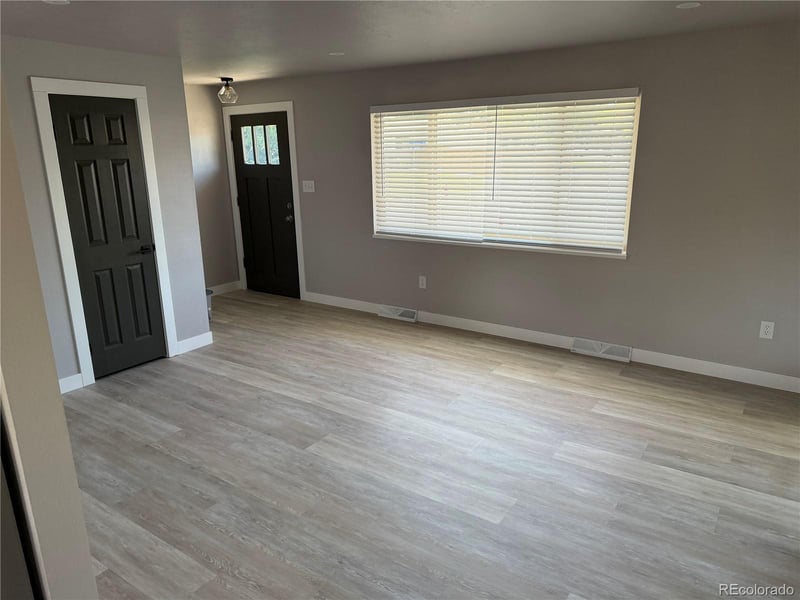 9457 Arizona Ave, Lakewood, CO 80232