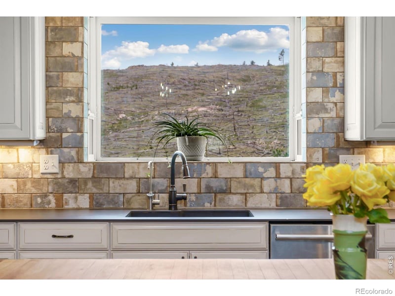 2051 Stove Prairie Rd, Bellvue, CO 80512