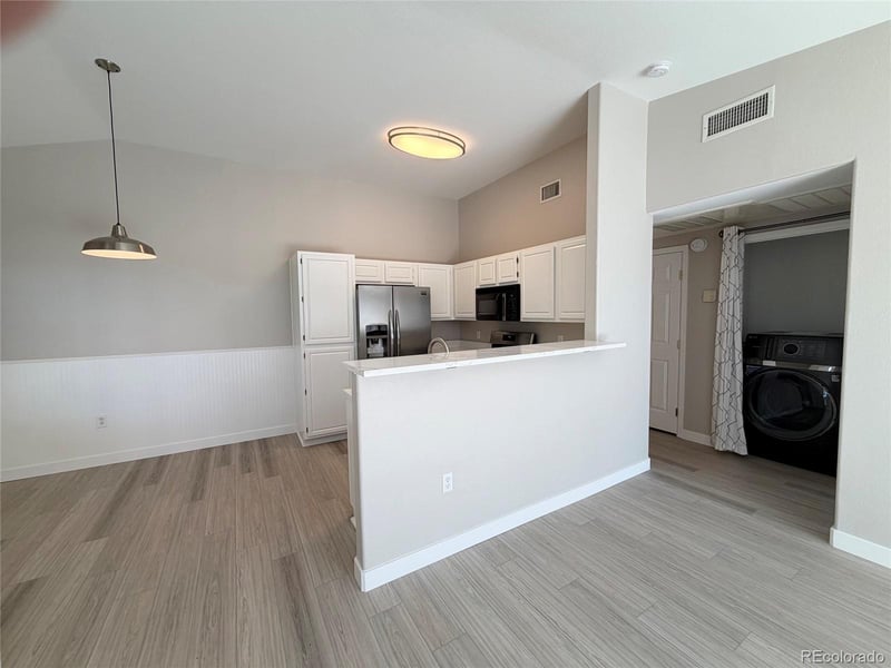 8365 Pebble Creek Way #201, Highlands Ranch, CO 80126