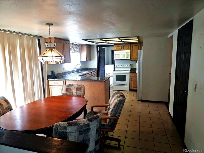 3722 Walden Way, Aurora, CO 80013