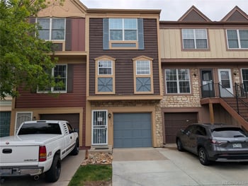 12093 E Hoye Dr, Aurora, CO 80012