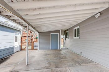 705 Newark St, Aurora, CO 80010