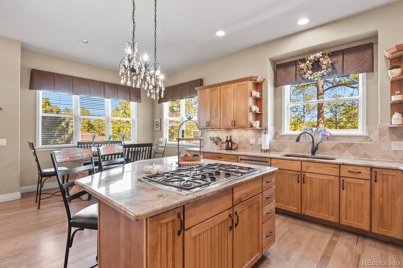 620 Cumberland Rd, Larkspur, CO 80118