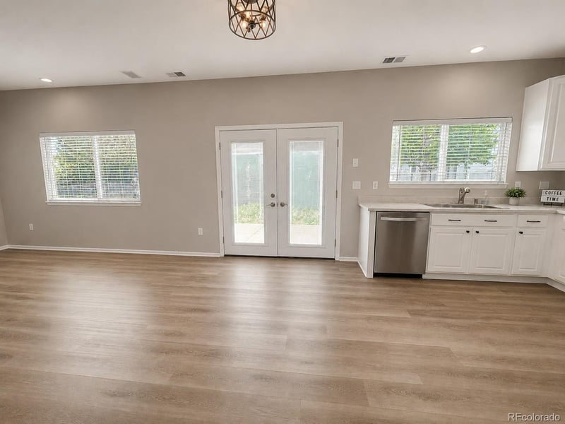 19472 59th Pl, Aurora, CO 80019