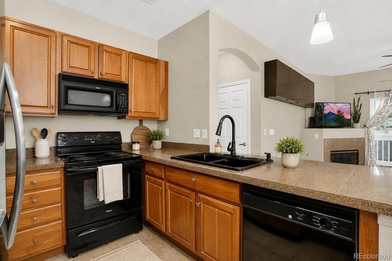 9515 Pearl Cir #104, Parker, CO 80134