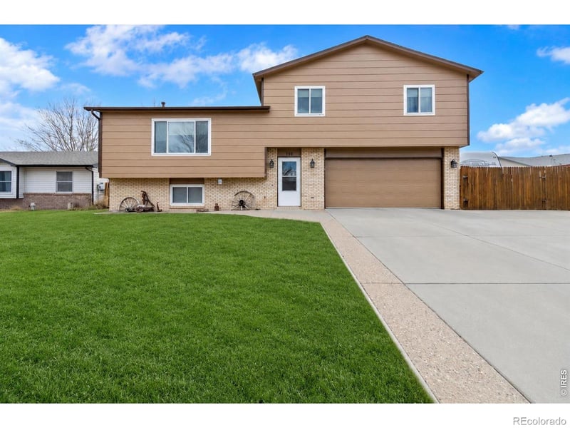 110 48th Ave Ct, Greeley, CO 80634