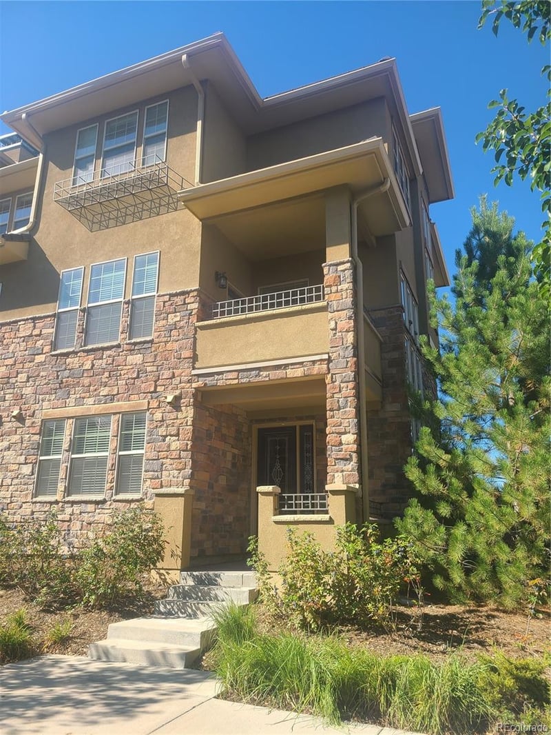 7839 Inverness Blvd, Englewood, CO 80112
