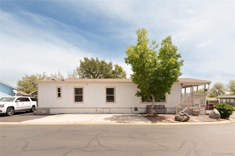 2551 92nd Ave, Denver, CO 80260