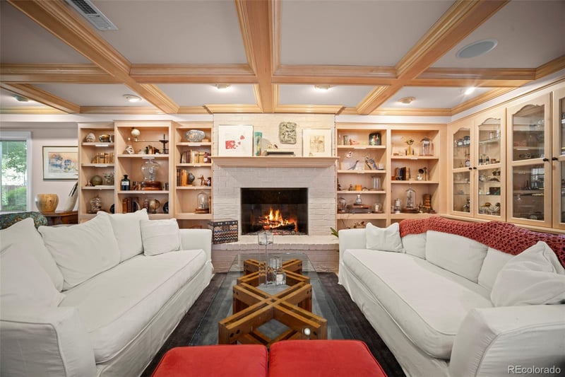 3 Harrogate Ter, Pueblo, CO 81001