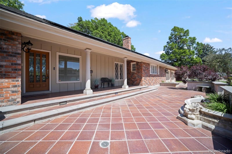 3 Harrogate Ter, Pueblo, CO 81001
