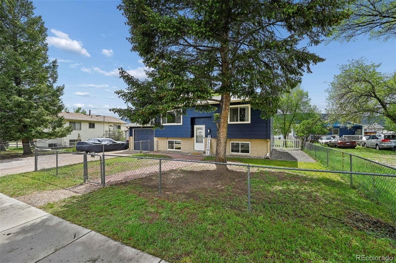 33 Washington St, Monument, CO 80132