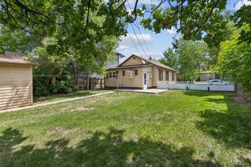 2111 Grant St, Denver, CO 80210