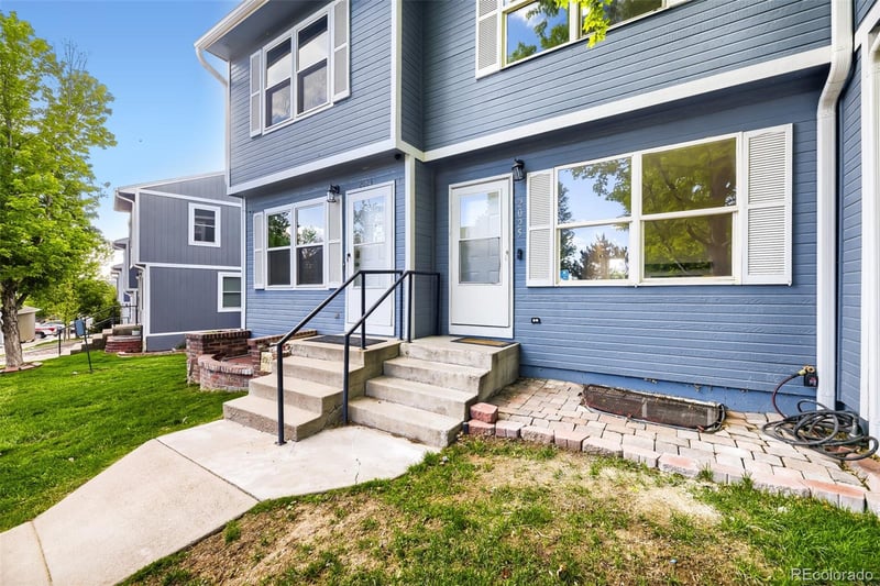 2025 Oakcrest Cir #2H, Castle Rock, CO 80104