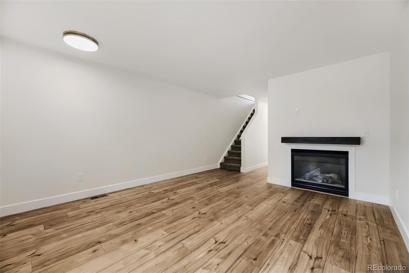 2025 Oakcrest Cir #2H, Castle Rock, CO 80104