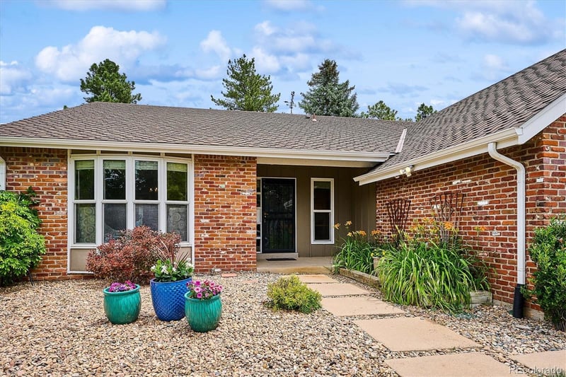 8611 E Otero Pl, Centennial, CO 80112