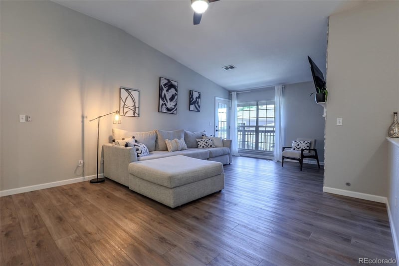 4271 Blackhawk Cir #2C, Aurora, CO 80014