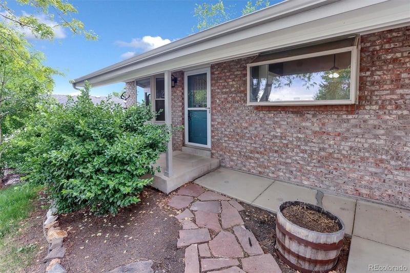 5892 75th Pl, Arvada, CO 80003