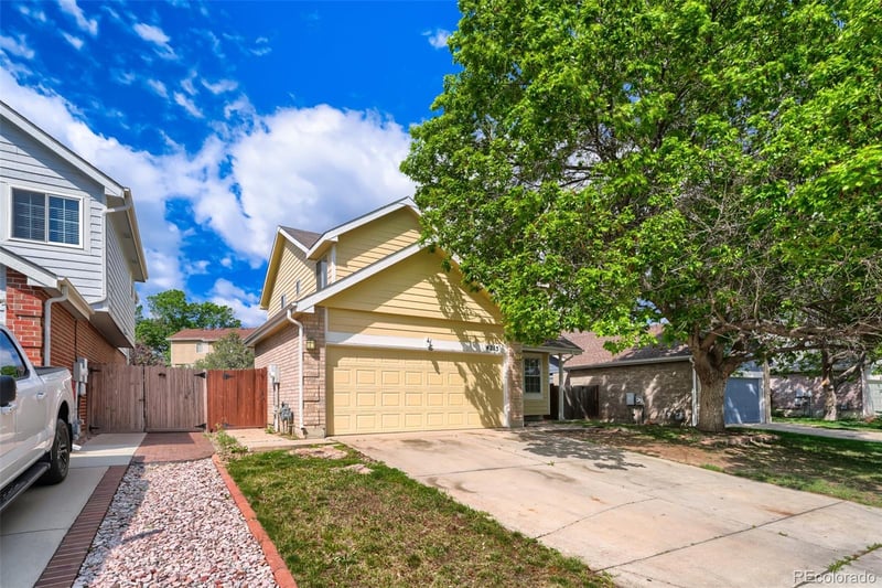 4215 Ireland Ct, Aurora, CO 80013