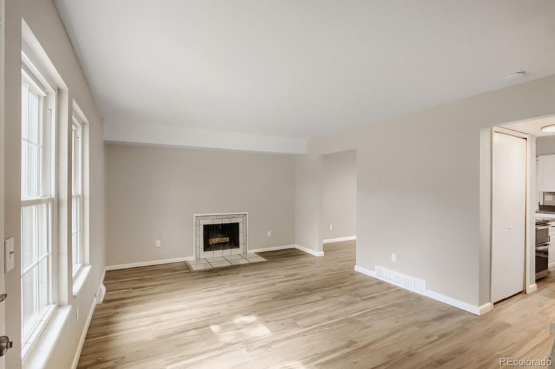 6013 S Sterne Pw, Littleton, CO 80120