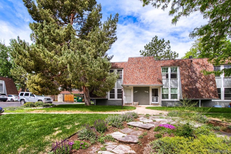 6013 S Sterne Pw, Littleton, CO 80120