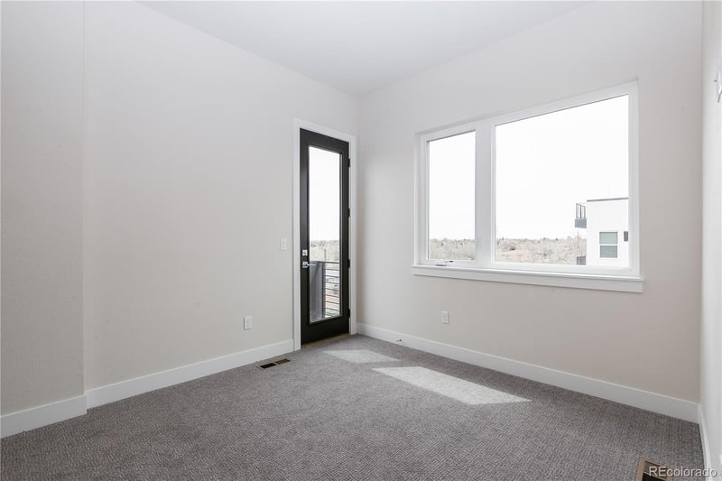 1275 Stuart St, Denver, CO 80204