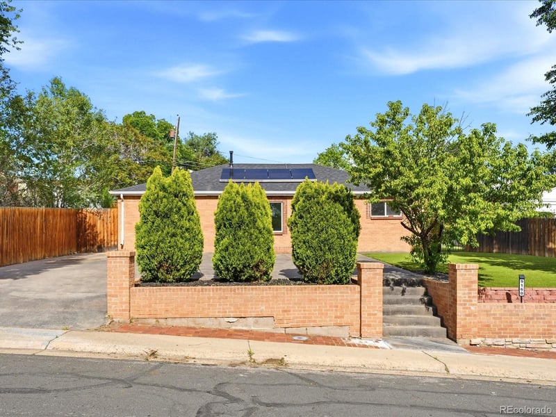 9160 Ogden St, Thornton, CO 80229