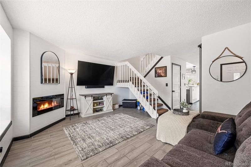 9713 Chatfield Ave #G, Littleton, CO 80128