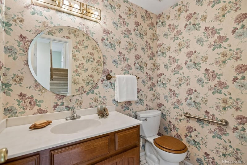 5142 Everett St, Littleton, CO 80123