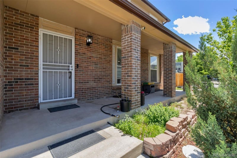 15133 Kelly Pl, Denver, CO 80239