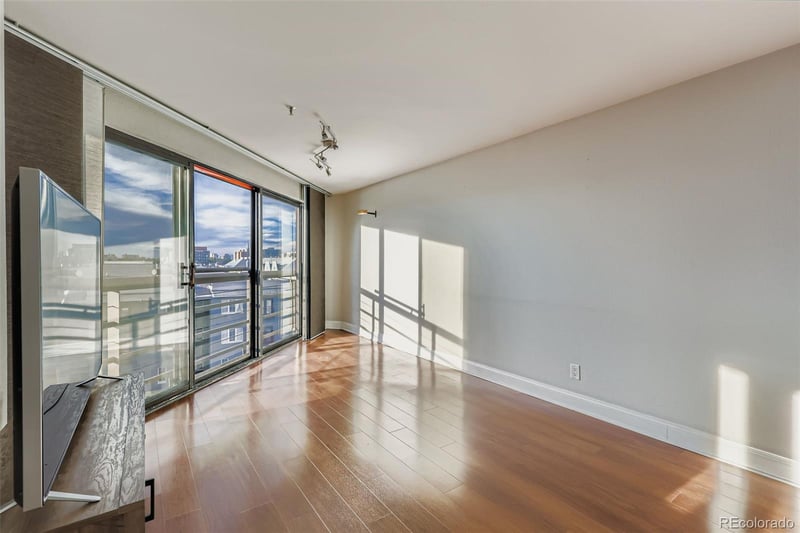 100 Park Ave #606, Denver, CO 80205