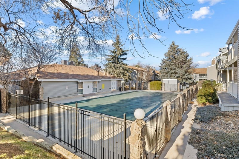 921 Walden St #108, Aurora, CO 80017