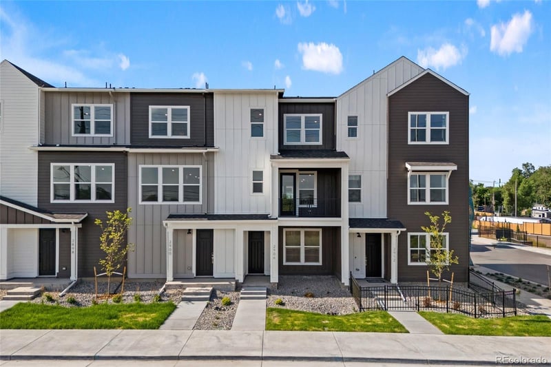 2906 56th Ave, Denver, CO 80221