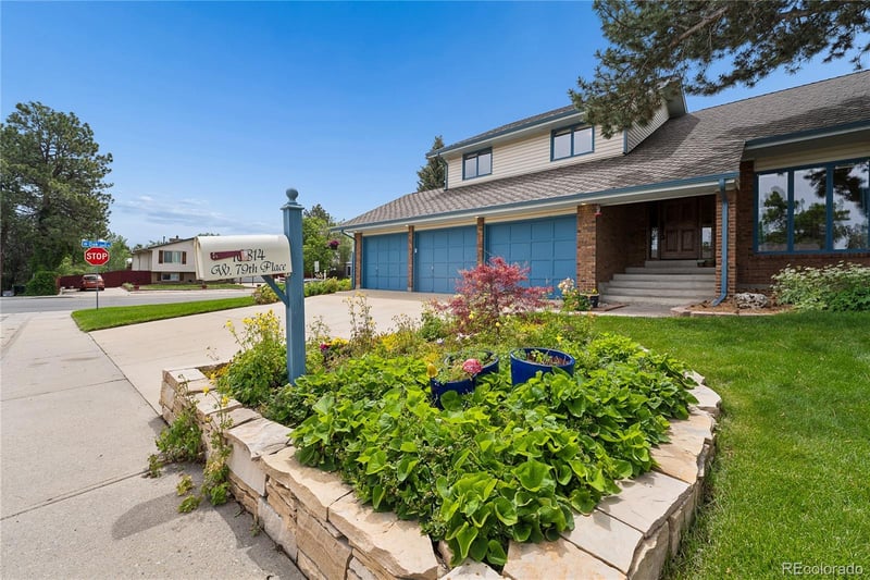 10814 79th Pl, Arvada, CO 80005