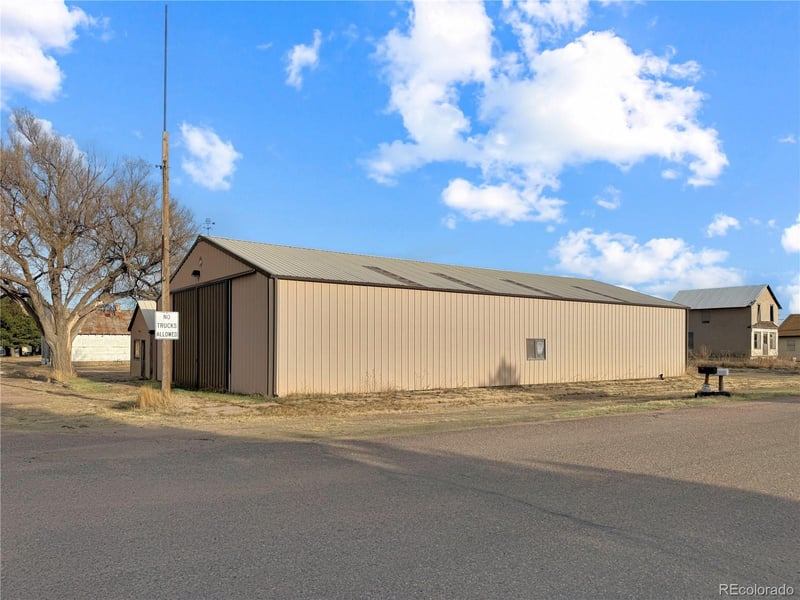 820 Front St, Arriba, CO 80804