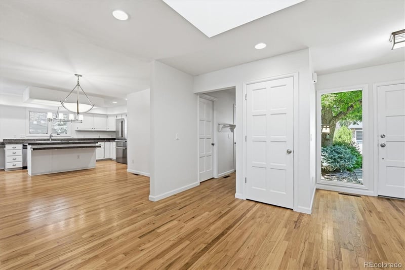 1520 W Briarwood Ave, Littleton, CO 80120