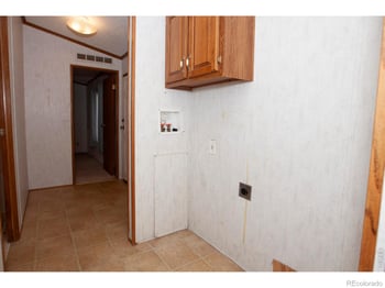 112 5th Ave, Sterling, CO 80751
