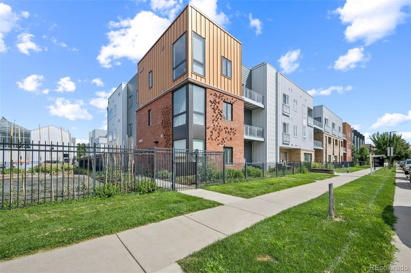 2525 Arapahoe St #RD213, Denver, CO 80205