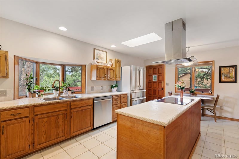 1400 Catamaran Ln, Monument, CO 80132