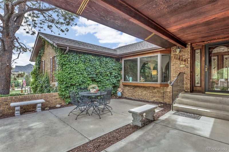 11480 W Bear Creek Dr, Lakewood, CO 80227